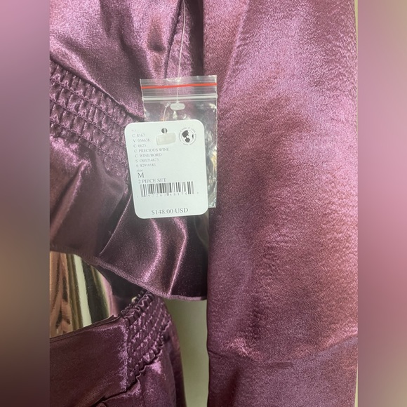 ⭐️Host Pick⭐️BNWT Free People Chasing Love Ruffle Satin Pajamas - Picture 5 of 9